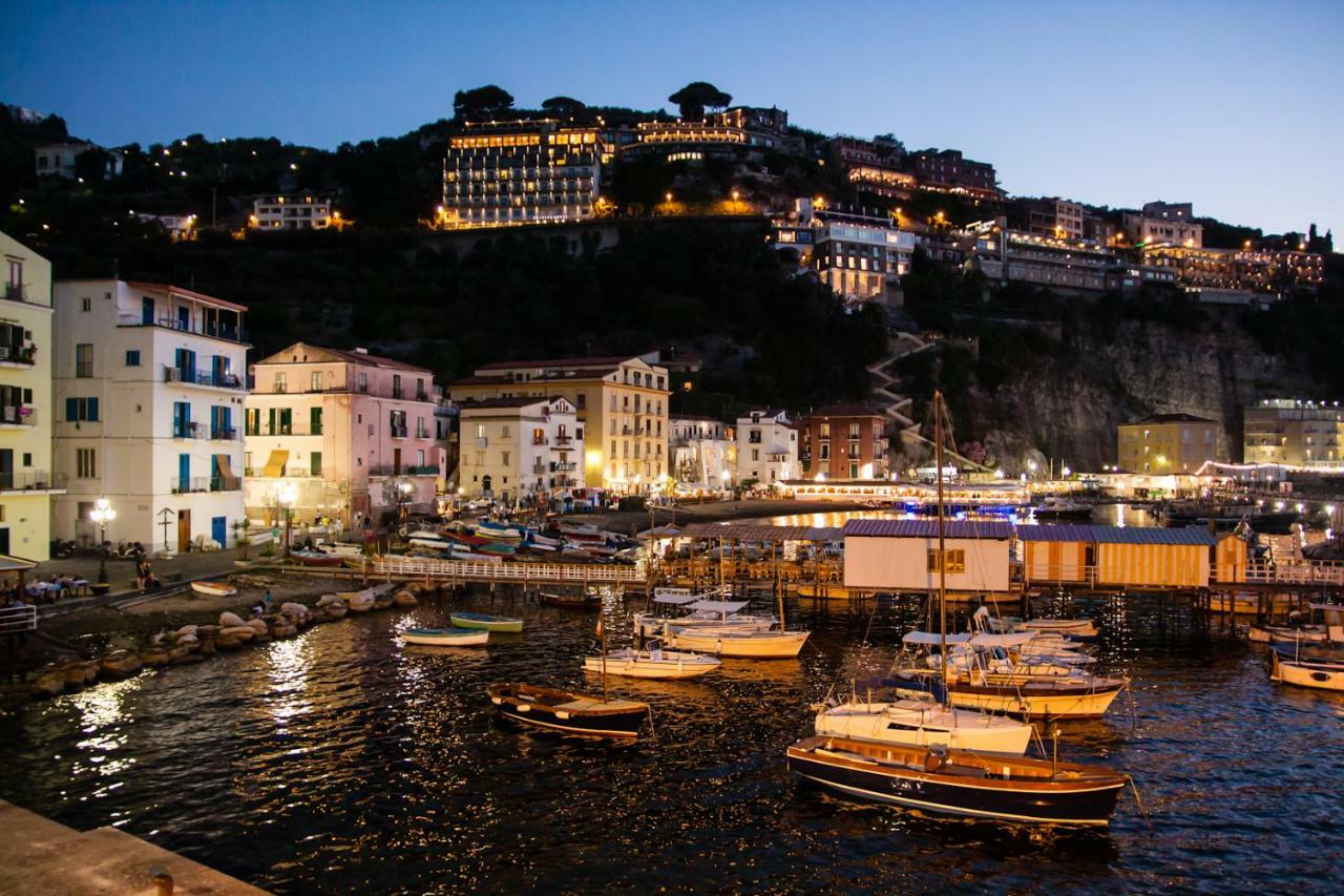 B&B Syrentum Sorrento Eksteriør billede